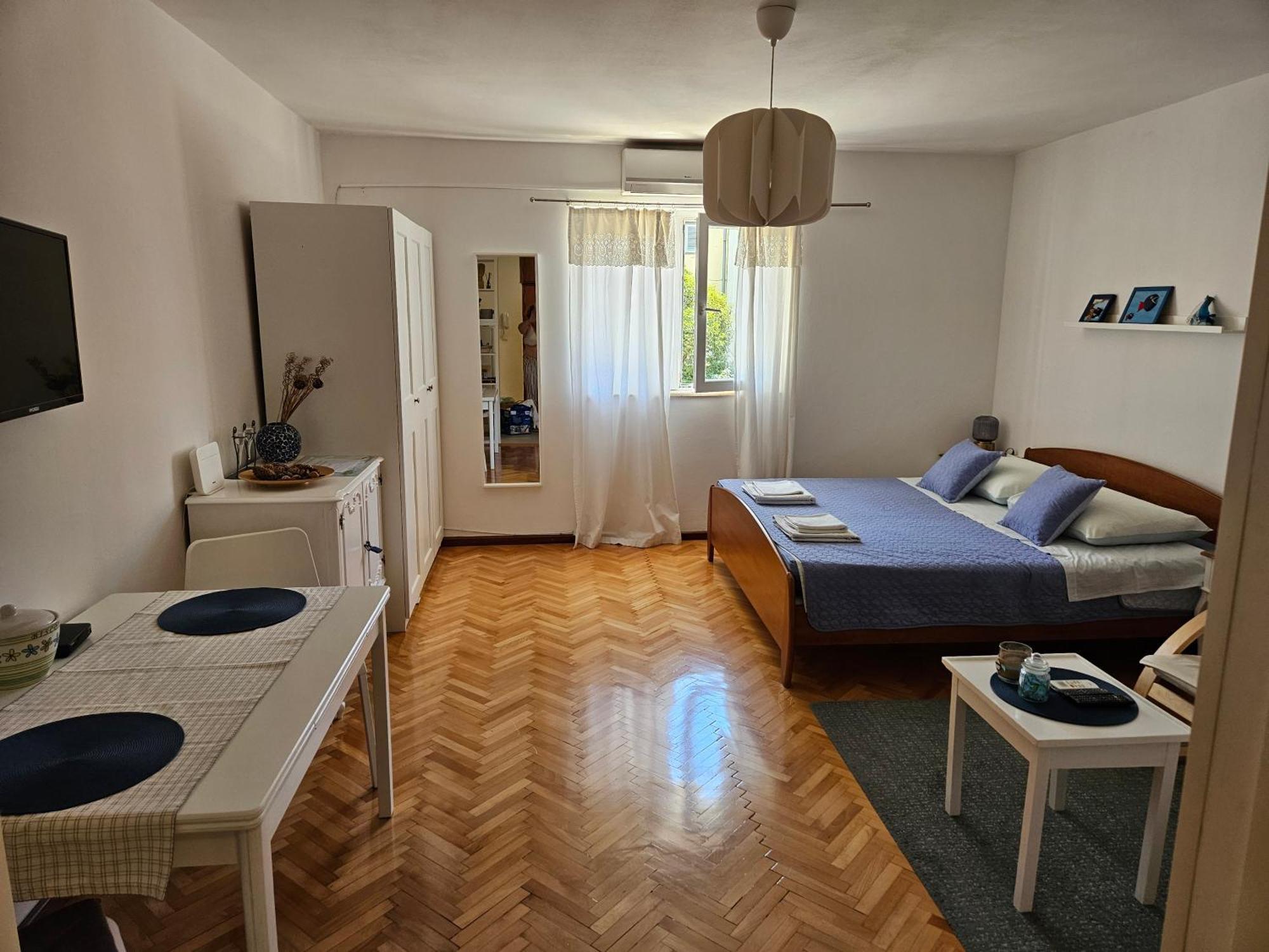 Beautiful Cozy Apartment Jug In Nice Neighbourhood. سبليت المظهر الخارجي الصورة